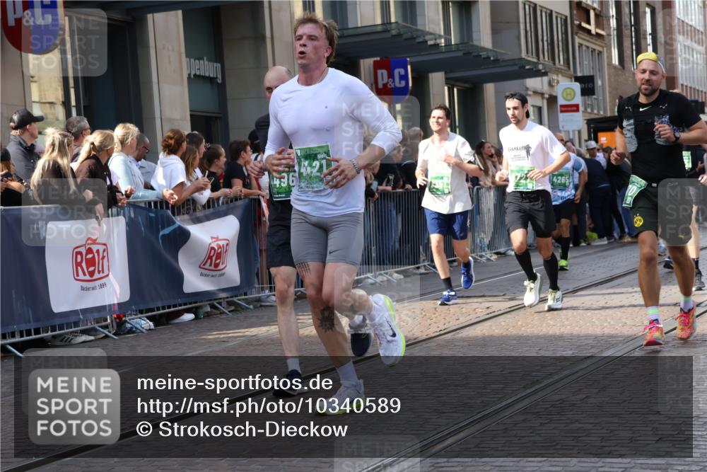 13.09.2026 - 21. swb-Marathon Bremen Strokosch-Dieckow http://msf.ph/oto/10340589 13.09.2026 13:27:23 Ziel 323, 440, 534, 762, 857, 940, 1006, 1373, 1574, 1932, 2345, 2668, 2686, 3013, 3135, 3460, 3521, 3576, 3970, 4106, 4133, 4265, 4421, 4496, 4593, 4744, 5081, 5220, 5290, 5557, 6067, 6468, 6522, 7042, 7110, 7138, 7358, 8351, 9494, 9727, 13198, 242, 593, 1493, 1494, 2454, 3273, 3385, 3496, 4121, 4397, 4558, 4563, 5220, 5290, 5358, 5616, 6071, 6288, 6306, 6776, 7072, 7849, 8219, 9159, 9343, 9760, 9878, 10112, 10113, 13147 meine-sportfotos.de
