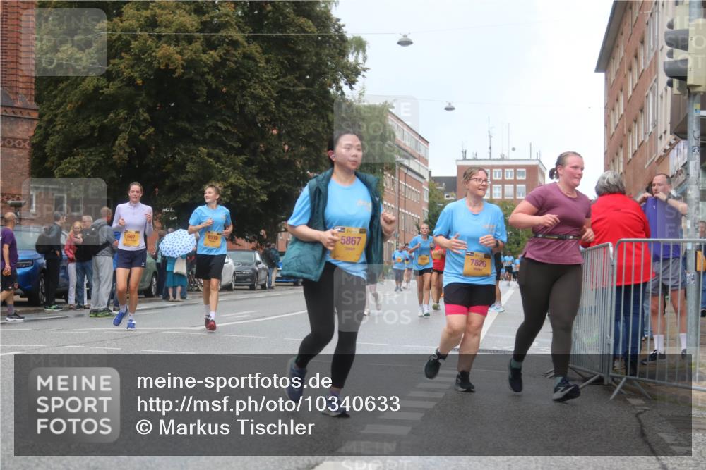 13.09.2026 - Kiel Lauf Markus Tischler http://msf.ph/oto/10340633 13.09.2026 11:06:37 Fleethörn 8979, 607, 5867, 7826 meine-sportfotos.de