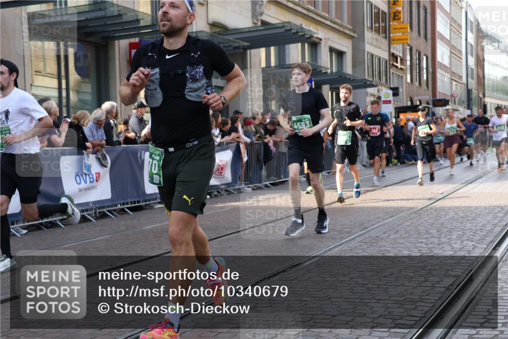 13.09.2026 - 21. swb-Marathon Bremen Strokosch-Dieckow http://msf.ph/oto/10340679 13.09.2026 13:27:25 Ziel 323, 440, 534, 762, 857, 940, 1006, 1456, 1574, 1932, 2345, 2668, 2686, 3013, 3135, 3460, 3521, 3576, 3970, 4106, 4133, 4265, 4421, 4496, 4593, 4744, 5081, 5462, 5557, 6067, 6468, 6522, 7042, 7138, 7358, 8351, 9067, 9494, 9727, 13198, 242, 593, 1373, 1493, 1494, 1574, 2345, 2454, 3273, 3385, 3496, 4121, 4558, 5220, 5290, 5358, 5616, 6071, 6288, 6306, 6776, 7072, 7110, 7849, 8219, 9159, 9343, 9760, 10112, 10113, 13147 meine-sportfotos.de