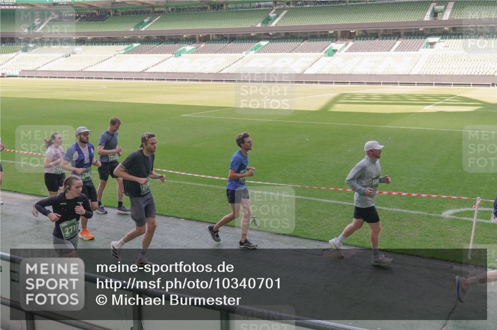 13.09.2026 - 21. swb-Marathon Bremen Michael Burmester http://msf.ph/oto/10340701 13.09.2026 13:21:39 Laufen im Stadion 128, 258, 343, 351, 423, 441, 601, 620, 704, 782, 851, 1060, 1094, 1158, 1177, 1316, 1344, 1409, 1417, 1439, 1446, 1518, 1657, 1669, 1676, 1697, 1729, 1808, 1846, 2010, 2064, 2139, 2201, 2258, 2278, 2290, 2349, 2394, 2395, 2414, 2417, 2437, 2501, 2519, 2551, 2588, 2619, 2632, 2652, 2660, 2685, 2711, 2736, 2793, 2828, 2886, 2954, 2964, 2995, 3004, 3010, 3017, 3018, 3022, 3034, 3035, 3036, 3037, 3070, 3074, 3102, 3139, 3144, 3225, 3264, 3351, 3682, 3784, 1506 meine-sportfotos.de