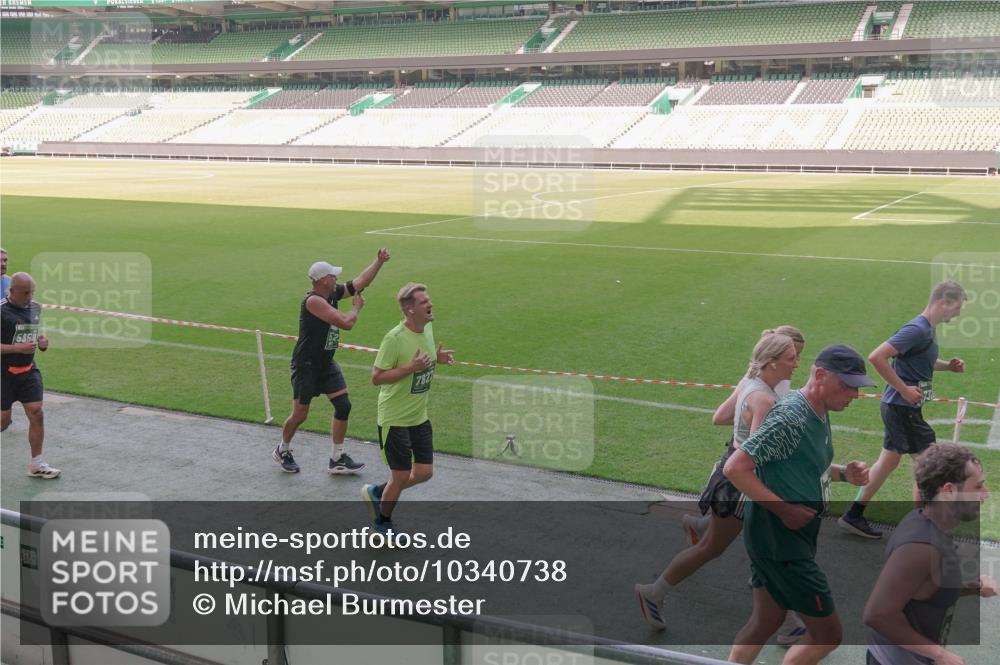 13.09.2026 - 21. swb-Marathon Bremen Michael Burmester http://msf.ph/oto/10340738 13.09.2026 13:21:42 Laufen im Stadion 128, 258, 343, 351, 423, 441, 601, 620, 704, 782, 851, 1060, 1094, 1158, 1177, 1316, 1344, 1409, 1417, 1439, 1446, 1518, 1657, 1669, 1676, 1697, 1729, 1808, 1846, 1883, 2010, 2064, 2139, 2201, 2258, 2278, 2290, 2349, 2394, 2395, 2414, 2417, 2437, 2501, 2519, 2551, 2588, 2619, 2632, 2652, 2660, 2685, 2711, 2736, 2793, 2828, 2886, 2954, 2964, 2995, 3004, 3010, 3017, 3018, 3022, 3034, 3035, 3036, 3037, 3070, 3074, 3102, 3139, 3144, 3225, 3351, 3682, 3784, 1506 meine-sportfotos.de
