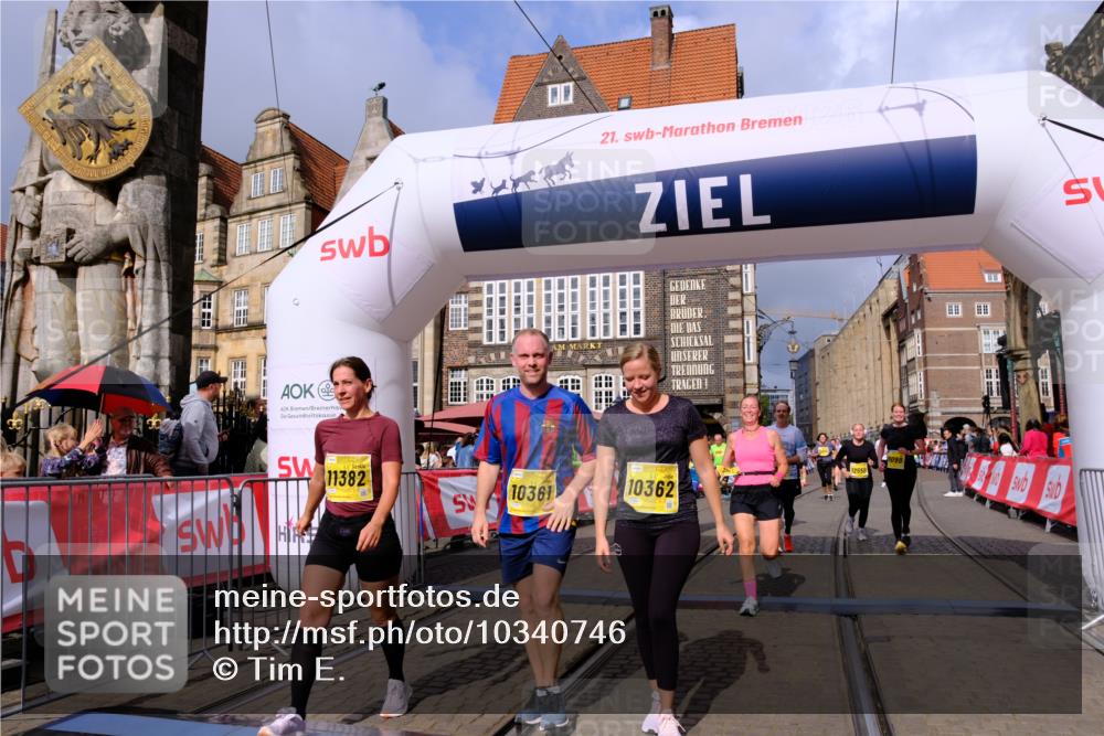 13.09.2026 - 21. swb-Marathon Bremen Tim E. http://msf.ph/oto/10340746 13.09.2026 11:10:38 Ziel 10002, 10169, 10361, 10362, 10706, 10719, 10791, 10890, 10963, 11080, 11382, 11725, 11732, 11933, 11957, 11982, 12117, 12227, 12293, 12454, 12550 meine-sportfotos.de