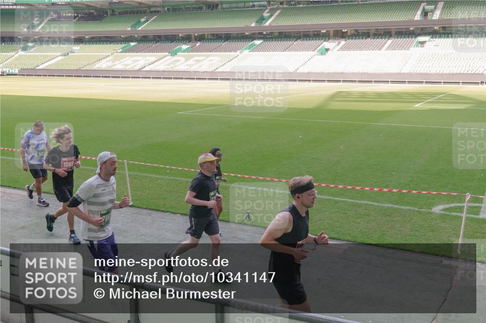 13.09.2026 - 21. swb-Marathon Bremen Michael Burmester http://msf.ph/oto/10341147 13.09.2026 13:22:31 Laufen im Stadion 128, 160, 211, 258, 343, 351, 423, 441, 533, 571, 601, 609, 708, 782, 851, 892, 1060, 1094, 1157, 1158, 1177, 1178, 1259, 1316, 1331, 1344, 1417, 1518, 1657, 1669, 1676, 1691, 1729, 1746, 1788, 1883, 2213, 2290, 2433, 2475, 2504, 2526, 2551, 2619, 2632, 2652, 2660, 2685, 2711, 2828, 2954, 2964, 2995, 3022, 3034, 3144, 3225, 3252, 3347, 3351, 3423, 3505, 3530, 3559, 3682, 3727, 3784, 4020, 4054, 4231, 4406, 4407, 4431, 4467, 4584, 1506 meine-sportfotos.de