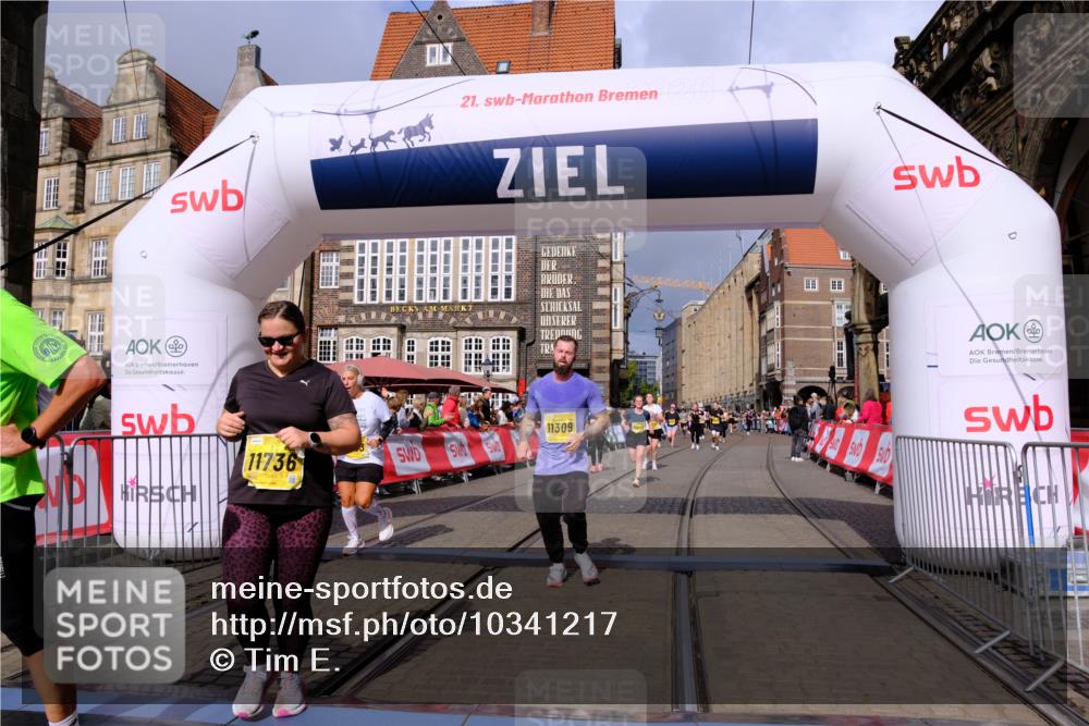 13.09.2026 - 21. swb-Marathon Bremen Tim E. http://msf.ph/oto/10341217 13.09.2026 11:10:56 Ziel 10002, 10247, 10422, 10461, 10462, 10719, 10768, 10791, 10911, 11047, 11283, 11298, 11300, 11309, 11327, 11513, 11583, 11736, 11846, 12183, 12227, 12454 meine-sportfotos.de