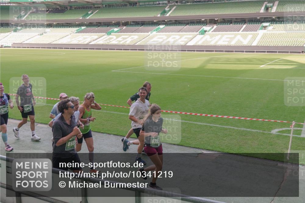 13.09.2026 - 21. swb-Marathon Bremen Michael Burmester http://msf.ph/oto/10341219 13.09.2026 13:22:41 Laufen im Stadion 128, 160, 211, 258, 343, 351, 423, 441, 533, 571, 601, 609, 708, 782, 851, 892, 1060, 1094, 1157, 1177, 1178, 1259, 1316, 1331, 1344, 1417, 1518, 1657, 1669, 1691, 1729, 1746, 1788, 1883, 2213, 2290, 2433, 2475, 2504, 2526, 2551, 2619, 2632, 2652, 2660, 2685, 2711, 2828, 2954, 2964, 2995, 3022, 3034, 3225, 3252, 3347, 3351, 3423, 3447, 3505, 3530, 3559, 3682, 3727, 3770, 3784, 3819, 4020, 4054, 4231, 4406, 4407, 4431, 4466, 4467, 4584, 1506 meine-sportfotos.de
