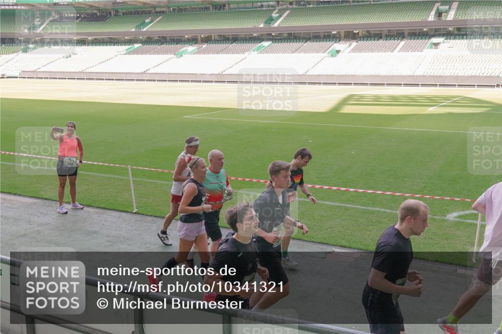 13.09.2026 - 21. swb-Marathon Bremen Michael Burmester http://msf.ph/oto/10341321 13.09.2026 13:22:56 Laufen im Stadion 128, 160, 211, 258, 343, 351, 434, 441, 533, 571, 601, 609, 708, 851, 892, 1060, 1094, 1157, 1178, 1259, 1331, 1344, 1417, 1518, 1657, 1669, 1691, 1729, 1746, 1788, 1883, 2213, 2290, 2433, 2445, 2475, 2495, 2504, 2526, 2619, 2632, 2652, 2660, 2685, 2711, 2768, 2936, 2964, 2968, 2995, 3022, 3034, 3225, 3252, 3282, 3292, 3347, 3351, 3395, 3423, 3447, 3505, 3530, 3559, 3682, 3727, 3770, 3784, 3819, 4020, 4054, 4231, 4406, 4407, 4431, 4466, 4467, 4584, 1506 meine-sportfotos.de