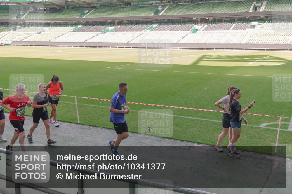 13.09.2026 - 21. swb-Marathon Bremen Michael Burmester http://msf.ph/oto/10341377 13.09.2026 13:23:05 Laufen im Stadion 128, 160, 211, 258, 324, 343, 351, 434, 533, 571, 609, 708, 721, 851, 892, 1157, 1178, 1259, 1331, 1344, 1417, 1597, 1598, 1657, 1669, 1691, 1729, 1746, 1788, 1883, 2213, 2286, 2290, 2433, 2445, 2475, 2495, 2504, 2526, 2619, 2632, 2652, 2660, 2685, 2711, 2768, 2936, 2964, 2968, 3034, 3225, 3252, 3282, 3288, 3289, 3292, 3347, 3351, 3364, 3395, 3423, 3447, 3505, 3530, 3559, 3682, 3727, 3770, 3784, 3819, 4020, 4054, 4231, 4406, 4407, 4431, 4466, 4467, 4584, 1506 meine-sportfotos.de