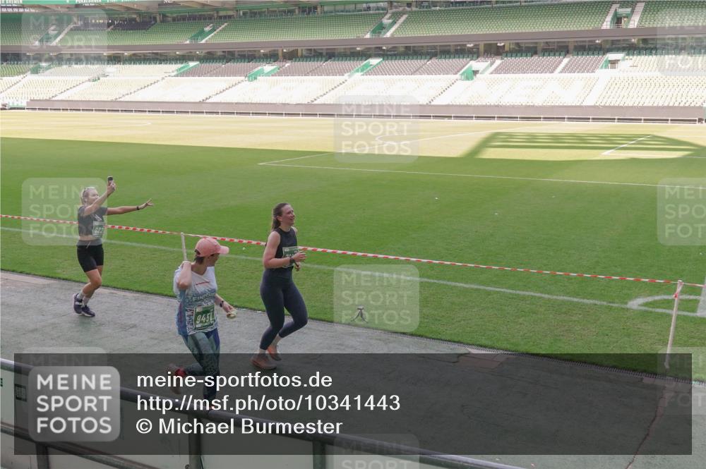 13.09.2026 - 21. swb-Marathon Bremen Michael Burmester http://msf.ph/oto/10341443 13.09.2026 13:23:17 Laufen im Stadion 128, 137, 160, 182, 211, 324, 343, 434, 533, 571, 609, 708, 721, 743, 892, 1157, 1178, 1259, 1273, 1331, 1417, 1597, 1598, 1657, 1669, 1691, 1746, 1788, 1883, 2213, 2252, 2286, 2290, 2433, 2445, 2465, 2475, 2495, 2503, 2504, 2526, 2619, 2632, 2660, 2685, 2711, 2768, 2936, 2964, 2968, 3252, 3282, 3288, 3289, 3292, 3347, 3351, 3364, 3395, 3423, 3447, 3505, 3530, 3559, 3682, 3727, 3770, 3784, 3819, 4020, 4054, 4231, 4406, 4407, 4431, 4466, 4467, 4584, 1506 meine-sportfotos.de
