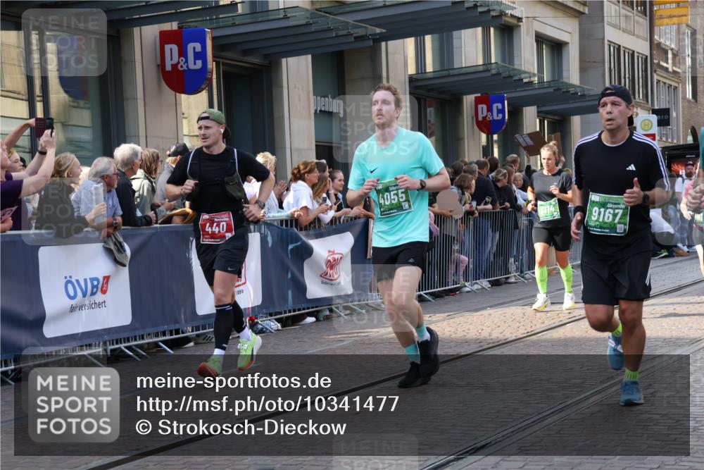 13.09.2026 - 21. swb-Marathon Bremen Strokosch-Dieckow http://msf.ph/oto/10341477 13.09.2026 13:27:52 Ziel 178, 210, 1343, 1460, 2047, 2977, 3114, 3334, 3480, 3597, 4506, 5250, 5360, 5889, 6182, 7926, 8188, 8656, 9145, 9167, 9168, 9543, 9738, 9881, 13069, 323, 440, 488, 534, 762, 857, 1006, 1456, 1932, 2668, 2686, 3013, 3135, 3460, 3521, 3576, 3970, 4106, 4133, 4265, 4421, 4496, 4593, 4744, 5081, 5462, 5557, 6067, 6468, 6522, 7042, 7138, 7358, 8188, 8351, 9067, 9145, 9494, 9727, 13198 meine-sportfotos.de