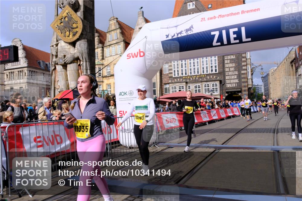 13.09.2026 - 21. swb-Marathon Bremen Tim E. http://msf.ph/oto/10341494 13.09.2026 11:11:11 Ziel 10148, 10163, 10461, 10462, 10527, 10547, 10653, 10792, 10841, 10911, 11043, 11047, 11237, 11327, 11335, 11465, 11483, 11513, 11691, 11756, 11846, 11993, 12401 meine-sportfotos.de