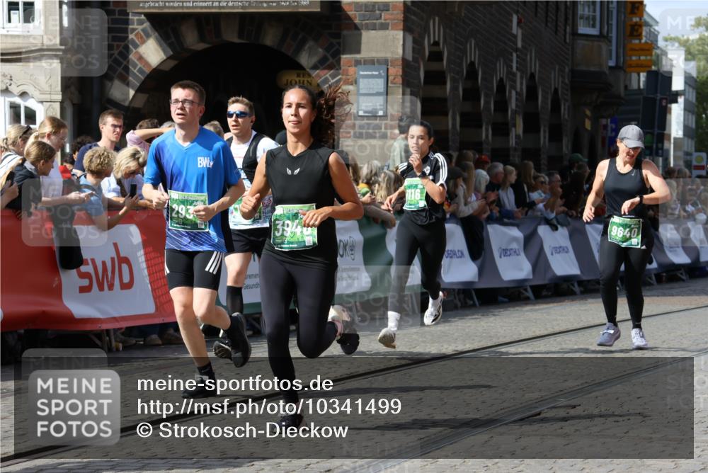 13.09.2026 - 21. swb-Marathon Bremen Strokosch-Dieckow http://msf.ph/oto/10341499 13.09.2026 13:31:59 Ziel 310, 922, 1600, 3115, 3239, 3244, 3278, 3858, 3859, 3989, 4164, 4258, 4273, 4692, 4889, 4998, 5158, 5363, 5426, 5899, 6039, 6062, 6100, 6193, 6213, 6354, 6581, 6602, 6971, 7032, 7260, 7608, 7941, 7964, 8042, 8078, 8166, 8205, 8206, 8239, 8364, 8495, 8522, 9033, 9155, 9188, 9293, 9568, 9903, 9914, 13151, 13231, 2310, 2934, 4566, 4797, 5628, 6116, 6258, 6475, 6875, 7182, 7526, 7818, 9394, 9640, 13182 meine-sportfotos.de