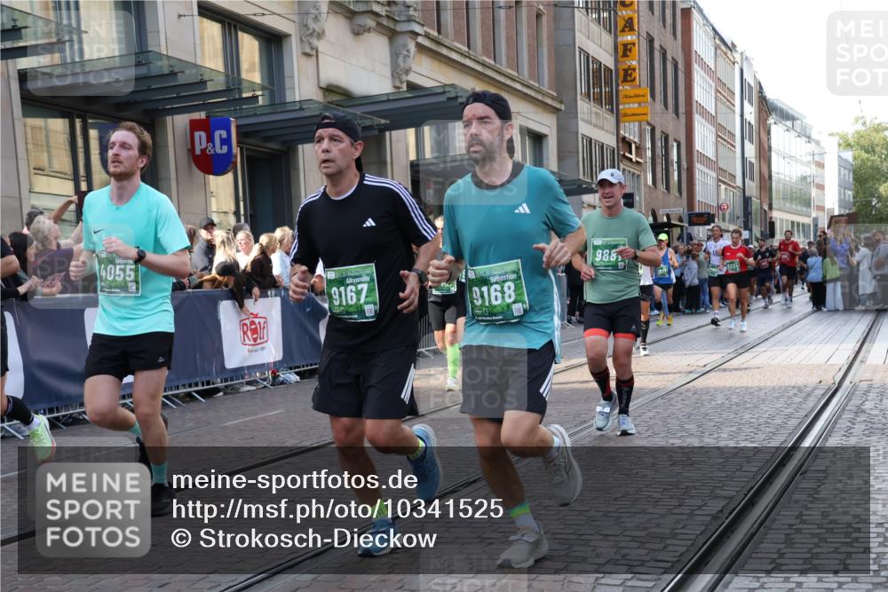 13.09.2026 - 21. swb-Marathon Bremen Strokosch-Dieckow http://msf.ph/oto/10341525 13.09.2026 13:27:53 Ziel 178, 210, 1343, 1380, 1460, 2047, 2977, 3114, 3294, 3334, 3480, 3597, 4506, 5250, 5360, 5889, 6182, 7926, 8429, 8656, 9167, 9168, 9543, 9549, 9738, 9881, 13069, 323, 440, 488, 534, 762, 857, 1006, 1456, 1932, 2668, 2686, 3013, 3135, 3460, 3480, 3521, 3576, 3970, 4106, 4133, 4265, 4421, 4496, 4593, 4744, 5081, 5462, 5557, 6067, 6468, 6522, 7042, 7138, 7358, 8188, 8351, 9067, 9145, 9494, 9727, 13198 meine-sportfotos.de