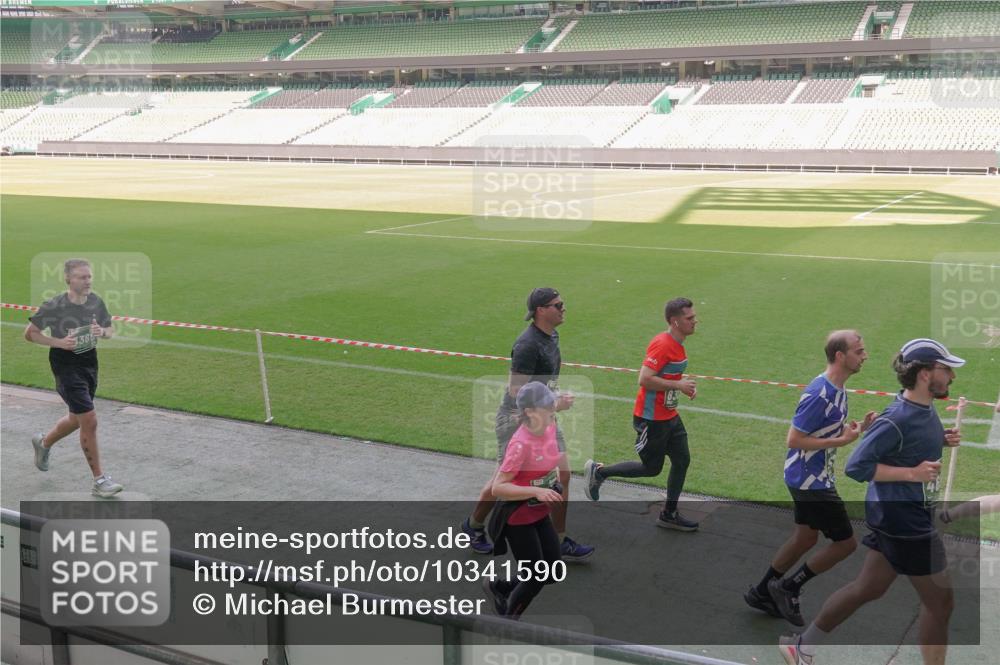13.09.2026 - 21. swb-Marathon Bremen Michael Burmester http://msf.ph/oto/10341590 13.09.2026 13:23:39 Laufen im Stadion 137, 160, 182, 211, 324, 434, 533, 548, 571, 609, 708, 721, 739, 743, 752, 892, 1157, 1178, 1259, 1273, 1331, 1471, 1597, 1598, 1657, 1691, 1746, 1788, 1883, 1944, 2095, 2213, 2252, 2286, 2312, 2323, 2433, 2445, 2465, 2475, 2483, 2495, 2503, 2504, 2526, 2571, 2619, 2685, 2711, 2768, 2776, 2936, 2968, 3252, 3282, 3288, 3289, 3292, 3312, 3347, 3351, 3364, 3381, 3395, 3423, 3447, 3505, 3530, 3559, 3727, 3770, 3784, 3819, 4020, 4054, 4231, 4406, 4407, 4431, 4466, 4467, 4584 meine-sportfotos.de