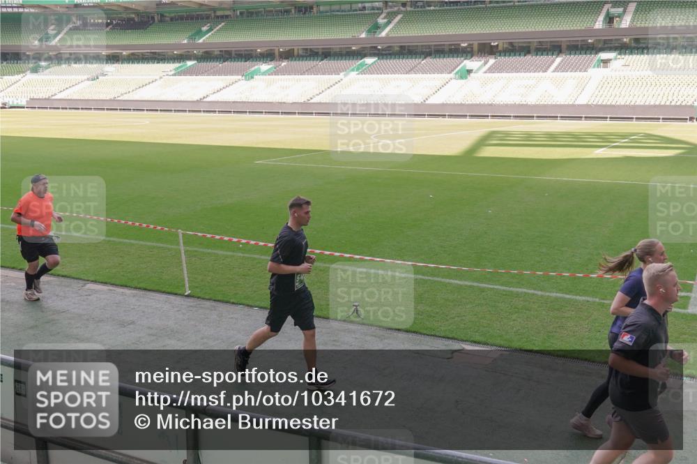 13.09.2026 - 21. swb-Marathon Bremen Michael Burmester http://msf.ph/oto/10341672 13.09.2026 13:23:52 Laufen im Stadion 137, 160, 182, 211, 324, 434, 533, 548, 571, 609, 708, 721, 723, 739, 743, 752, 892, 1157, 1178, 1259, 1273, 1331, 1463, 1471, 1597, 1598, 1691, 1746, 1788, 1883, 1944, 2095, 2211, 2213, 2252, 2286, 2312, 2323, 2433, 2445, 2465, 2475, 2483, 2495, 2497, 2503, 2504, 2526, 2571, 2768, 2776, 2936, 2968, 3252, 3282, 3288, 3289, 3292, 3298, 3312, 3347, 3364, 3381, 3395, 3423, 3447, 3505, 3530, 3559, 3727, 3770, 3819, 4020, 4054, 4231, 4406, 4407, 4431, 4466, 4467, 4584 meine-sportfotos.de