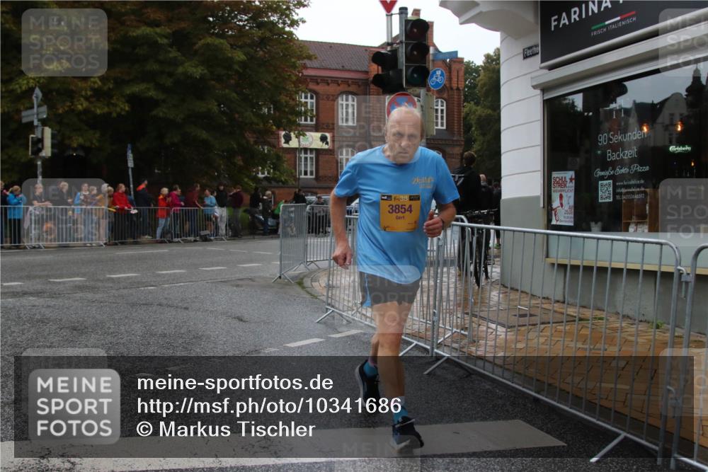 13.09.2026 - Kiel Lauf Markus Tischler http://msf.ph/oto/10341686 13.09.2026 11:16:54 Fleethörn 600, 38, 3854, 90, 043153646592 meine-sportfotos.de