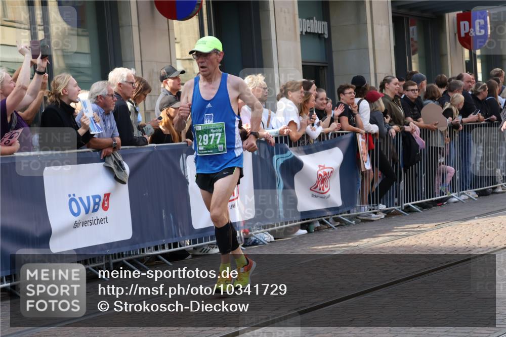 13.09.2026 - 21. swb-Marathon Bremen Strokosch-Dieckow http://msf.ph/oto/10341729 13.09.2026 13:27:58 Ziel 178, 210, 1380, 1460, 2047, 2977, 3114, 3294, 3334, 3597, 4250, 4506, 5250, 5360, 5683, 5889, 6182, 7926, 8429, 8570, 8656, 9064, 9167, 9168, 9543, 9549, 9738, 9881, 440, 488, 534, 762, 857, 1343, 1456, 1932, 2686, 3013, 3135, 3480, 3576, 3970, 4106, 4133, 4265, 4421, 4496, 4593, 4744, 5462, 6067, 6468, 6522, 7042, 7138, 7358, 8188, 8351, 8656, 9067, 9145, 9494, 9727, 13069, 13198 meine-sportfotos.de