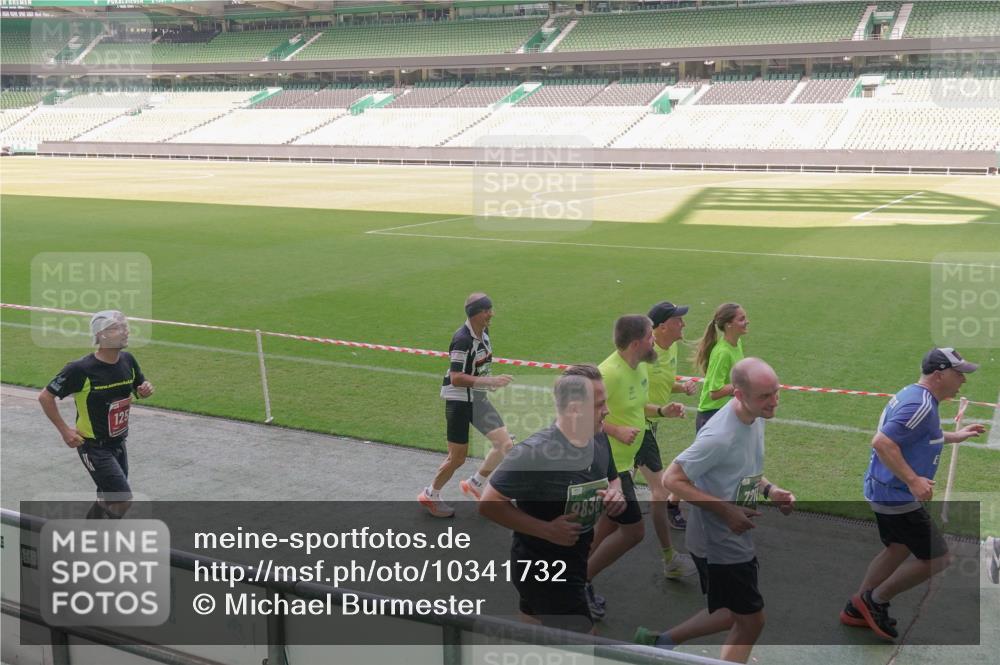 13.09.2026 - 21. swb-Marathon Bremen Michael Burmester http://msf.ph/oto/10341732 13.09.2026 13:24:05 Laufen im Stadion 137, 160, 182, 294, 324, 434, 533, 548, 609, 708, 721, 723, 739, 743, 752, 892, 1178, 1273, 1331, 1463, 1471, 1491, 1597, 1598, 1691, 1746, 1788, 1944, 2095, 2211, 2213, 2252, 2267, 2286, 2312, 2323, 2433, 2445, 2465, 2475, 2483, 2495, 2497, 2503, 2526, 2554, 2571, 2644, 2768, 2776, 2936, 2968, 3252, 3282, 3288, 3289, 3292, 3298, 3306, 3312, 3347, 3364, 3381, 3395, 3423, 3447, 3505, 3530, 3559, 3727, 3770, 3819, 4054, 4231, 4406, 4407, 4466, 4467 meine-sportfotos.de