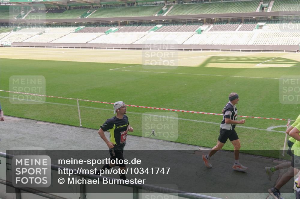 13.09.2026 - 21. swb-Marathon Bremen Michael Burmester http://msf.ph/oto/10341747 13.09.2026 13:24:06 Laufen im Stadion 137, 182, 294, 324, 434, 533, 548, 609, 708, 721, 723, 739, 743, 752, 892, 1178, 1273, 1331, 1463, 1471, 1491, 1515, 1597, 1598, 1691, 1746, 1788, 1944, 2095, 2211, 2213, 2252, 2267, 2286, 2312, 2323, 2433, 2445, 2465, 2475, 2483, 2495, 2497, 2503, 2526, 2554, 2571, 2644, 2768, 2776, 2936, 2968, 3252, 3282, 3288, 3289, 3292, 3298, 3306, 3312, 3347, 3364, 3381, 3395, 3423, 3447, 3505, 3530, 3559, 3727, 3770, 3819, 4054, 4231, 4406, 4407, 4466, 4467 meine-sportfotos.de