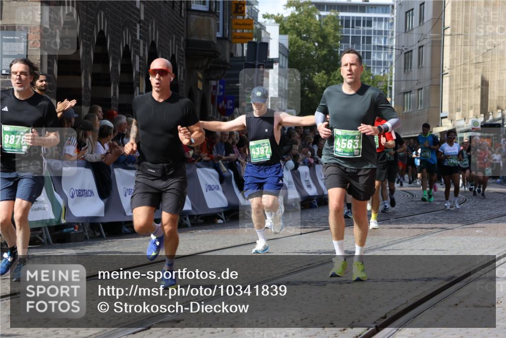 13.09.2026 - 21. swb-Marathon Bremen Strokosch-Dieckow http://msf.ph/oto/10341839 13.09.2026 13:27:00 Ziel 1368, 2779, 3526, 3852, 3893, 4077, 4441, 4598, 5054, 5937, 6289, 6375, 6548, 6580, 8112, 9260, 9551, 13097, 1493, 1494, 2454, 3273, 4121, 4397, 4558, 4563, 6776, 7072, 7849, 8219, 9159, 9343, 9511, 9854, 9878, 10112, 10113 meine-sportfotos.de