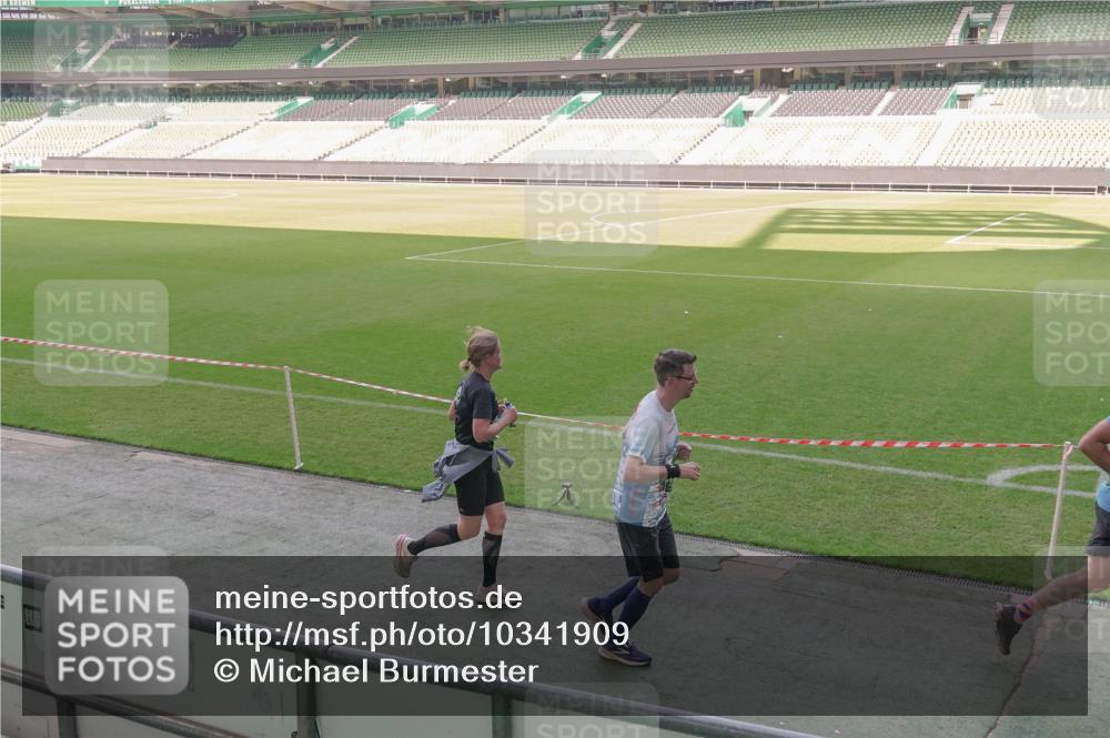 13.09.2026 - 21. swb-Marathon Bremen Michael Burmester http://msf.ph/oto/10341909 13.09.2026 13:24:34 Laufen im Stadion 137, 182, 213, 294, 324, 434, 505, 533, 548, 708, 721, 723, 739, 743, 752, 815, 818, 1273, 1463, 1471, 1491, 1504, 1515, 1561, 1597, 1598, 1830, 1944, 2059, 2095, 2211, 2252, 2267, 2271, 2286, 2312, 2323, 2354, 2445, 2465, 2483, 2495, 2497, 2503, 2506, 2554, 2571, 2644, 2752, 2768, 2776, 2833, 2896, 2936, 2968, 3005, 3142, 3211, 3259, 3282, 3288, 3289, 3292, 3298, 3306, 3312, 3329, 3364, 3381, 3390, 3395, 3423, 3447, 3727, 3770, 3819, 4466, 4467 meine-sportfotos.de