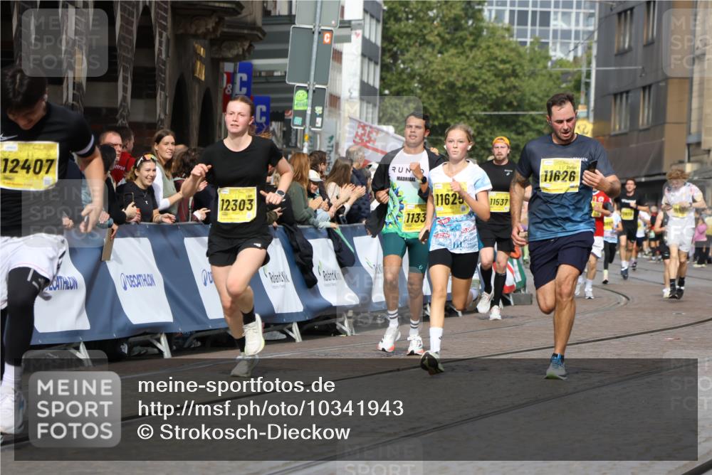13.09.2026 - 21. swb-Marathon Bremen Strokosch-Dieckow http://msf.ph/oto/10341943 13.09.2026 10:51:09 Ziel 10200, 10267, 10537, 10764, 11076, 11087, 11170, 11753, 11961, 12004, 12052, 12070, 12179, 12351, 12488, 12560, 13544, 10381, 10471, 10515, 10825, 10887, 10984, 11503, 11801, 11973, 12051, 12133, 12548, 12552 meine-sportfotos.de