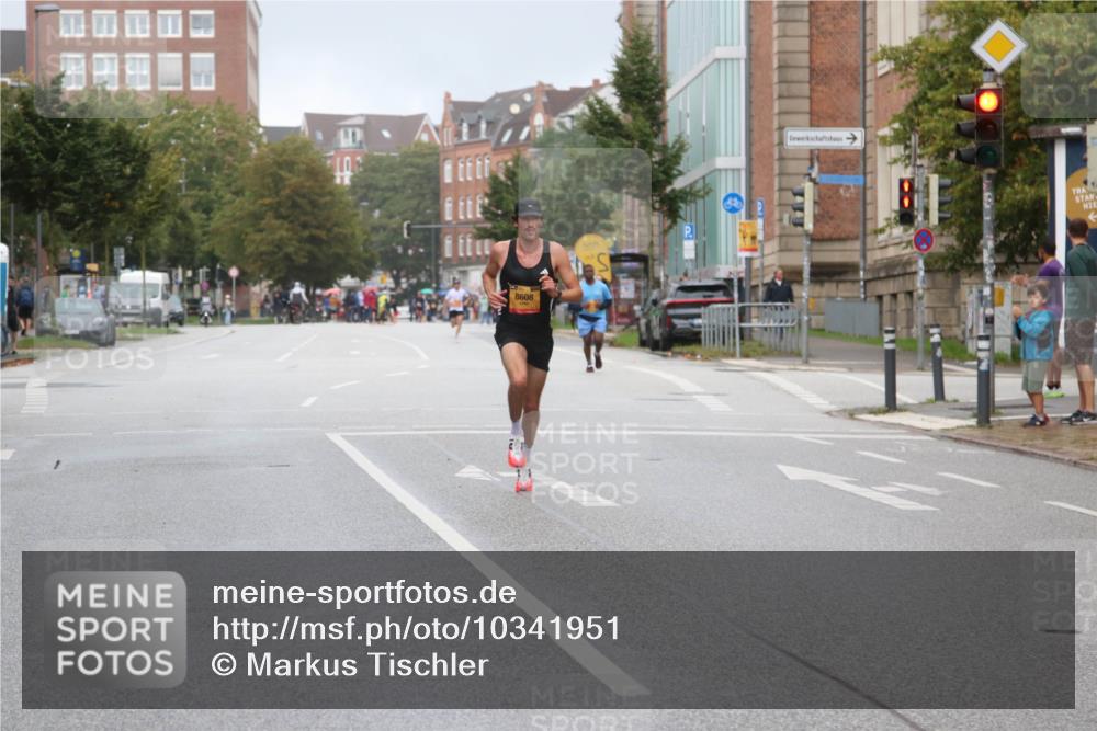 13.09.2026 - Kiel Lauf Markus Tischler http://msf.ph/oto/10341951 13.09.2026 11:23:25 Fleethörn 8608 meine-sportfotos.de