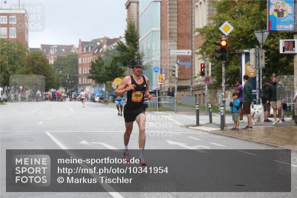 13.09.2026 - Kiel Lauf Markus Tischler http://msf.ph/oto/10341954 13.09.2026 11:23:26 Fleethörn 8608 meine-sportfotos.de