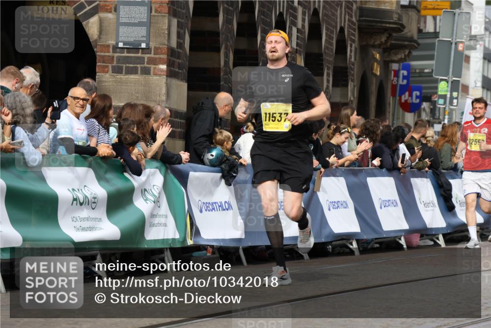 13.09.2026 - 21. swb-Marathon Bremen Strokosch-Dieckow http://msf.ph/oto/10342018 13.09.2026 10:51:16 Ziel 10200, 10537, 11076, 11087, 11170, 11339, 11625, 11626, 11961, 12004, 12070, 12179, 12303, 12351, 12407, 12560, 10334, 10381, 10544, 10763, 10825, 10862, 10887, 10984, 11145, 12051, 12424, 12548, 13631 meine-sportfotos.de