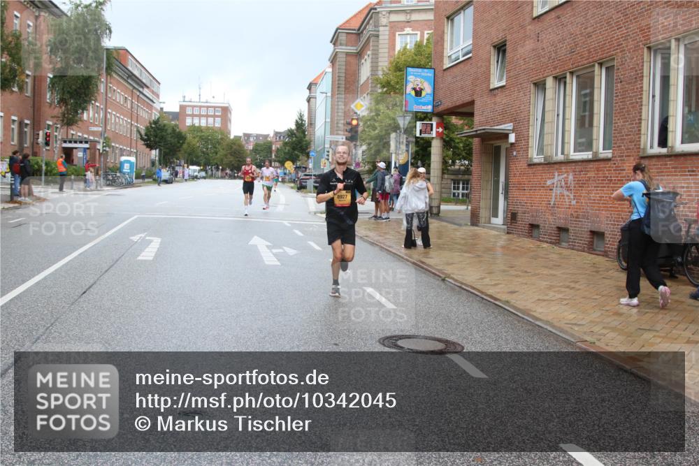 13.09.2026 - Kiel Lauf Markus Tischler http://msf.ph/oto/10342045 13.09.2026 11:27:45 Fleethörn 8927 meine-sportfotos.de