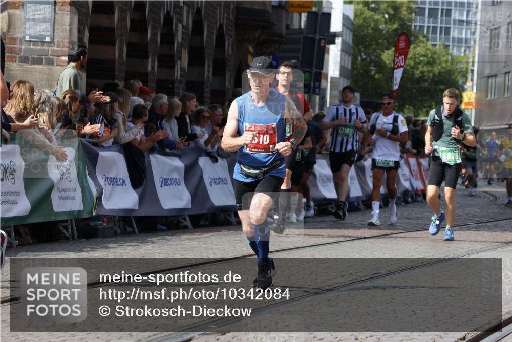 13.09.2026 - 21. swb-Marathon Bremen Strokosch-Dieckow http://msf.ph/oto/10342084 13.09.2026 13:32:04 Ziel 310, 578, 846, 3115, 3205, 3239, 3244, 3278, 3858, 3989, 4030, 4164, 4273, 4692, 4998, 5158, 5325, 5363, 5426, 5899, 6062, 6100, 6193, 6213, 6354, 6581, 6602, 7032, 7242, 7260, 7608, 7790, 7941, 7964, 8042, 8078, 8166, 8205, 8206, 8247, 8364, 8495, 8522, 9016, 9033, 9188, 9293, 9568, 9785, 9903, 9914, 13151, 13231, 287, 1369, 2310, 3650, 3922, 4057, 4566, 5628, 6258, 6475, 6857, 6875, 7150, 7182, 7553, 7572, 7818, 8632, 9198, 9394, 13029, 13182 meine-sportfotos.de