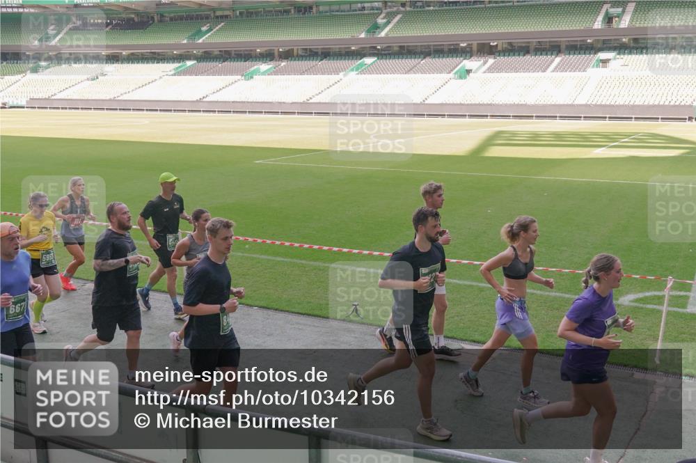 13.09.2026 - 21. swb-Marathon Bremen Michael Burmester http://msf.ph/oto/10342156 13.09.2026 13:25:08 Laufen im Stadion 137, 182, 213, 294, 324, 505, 530, 543, 548, 645, 721, 723, 739, 743, 752, 815, 818, 966, 1273, 1410, 1443, 1459, 1463, 1471, 1487, 1491, 1504, 1515, 1561, 1597, 1598, 1744, 1828, 1830, 1944, 1953, 2058, 2059, 2095, 2211, 2252, 2267, 2271, 2286, 2298, 2308, 2312, 2323, 2354, 2445, 2465, 2483, 2497, 2503, 2506, 2554, 2571, 2591, 2644, 2752, 2762, 2768, 2776, 2833, 2878, 2896, 2981, 3005, 3062, 3097, 3142, 3172, 3211, 3259, 3288, 3289, 3298, 3306, 3312, 3329, 3364, 3381, 3390 meine-sportfotos.de