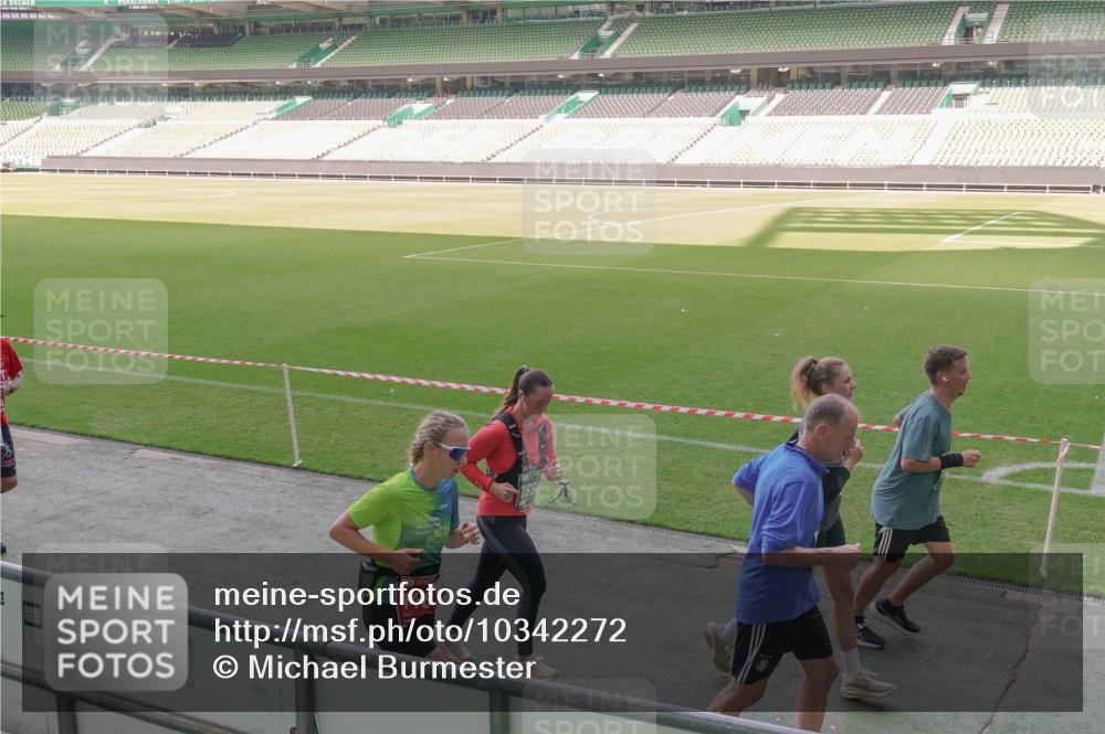 13.09.2026 - 21. swb-Marathon Bremen Michael Burmester http://msf.ph/oto/10342272 13.09.2026 13:25:21 Laufen im Stadion 213, 294, 505, 530, 543, 548, 645, 723, 739, 743, 752, 815, 818, 966, 1273, 1283, 1410, 1443, 1459, 1463, 1471, 1487, 1491, 1504, 1515, 1530, 1561, 1618, 1744, 1828, 1830, 1944, 1953, 2058, 2059, 2095, 2211, 2252, 2267, 2271, 2298, 2308, 2312, 2323, 2354, 2382, 2384, 2465, 2483, 2497, 2506, 2554, 2571, 2591, 2644, 2656, 2675, 2752, 2762, 2776, 2833, 2878, 2896, 2981, 3005, 3062, 3097, 3142, 3172, 3211, 3259, 3298, 3306, 3312, 3329, 3381, 3390, 3433 meine-sportfotos.de