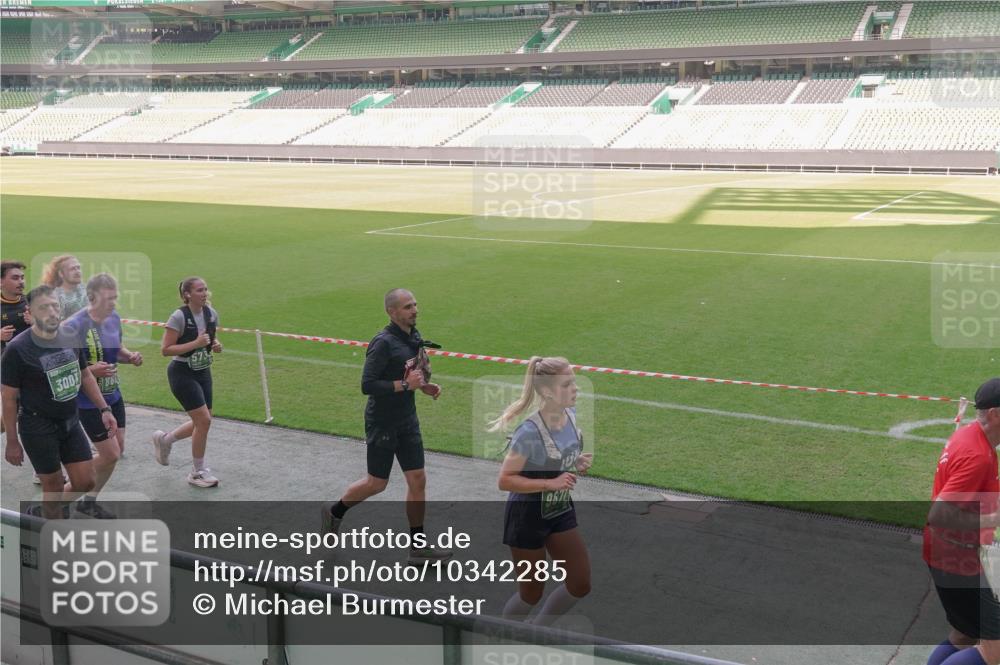 13.09.2026 - 21. swb-Marathon Bremen Michael Burmester http://msf.ph/oto/10342285 13.09.2026 13:25:24 Laufen im Stadion 213, 294, 505, 530, 543, 548, 645, 723, 739, 752, 815, 818, 966, 1273, 1283, 1410, 1443, 1459, 1463, 1471, 1487, 1491, 1504, 1515, 1530, 1561, 1618, 1744, 1828, 1830, 1944, 1953, 2058, 2059, 2095, 2211, 2252, 2267, 2271, 2298, 2308, 2312, 2323, 2354, 2382, 2384, 2465, 2483, 2497, 2506, 2554, 2558, 2571, 2591, 2644, 2656, 2675, 2752, 2762, 2776, 2833, 2878, 2896, 2970, 2981, 3005, 3062, 3097, 3142, 3172, 3211, 3259, 3298, 3306, 3312, 3329, 3381, 3390, 3433 meine-sportfotos.de