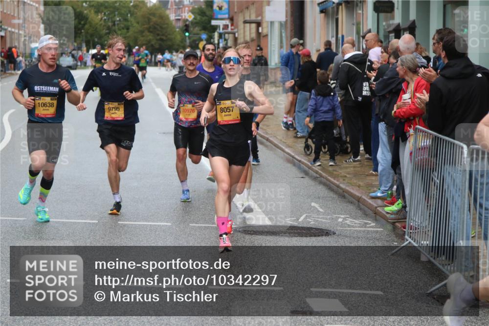 13.09.2026 - Kiel Lauf Markus Tischler http://msf.ph/oto/10342297 13.09.2026 11:29:30 Fleethörn 10638, 9795, 10976, 38, 8057 meine-sportfotos.de
