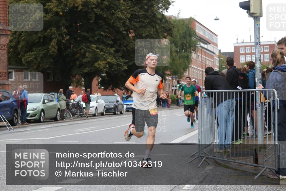 13.09.2026 - Kiel Lauf Markus Tischler http://msf.ph/oto/10342319 13.09.2026 11:29:42 Fleethörn 12449 meine-sportfotos.de