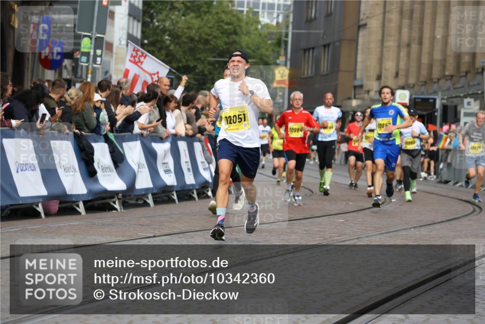 13.09.2026 - 21. swb-Marathon Bremen Strokosch-Dieckow http://msf.ph/oto/10342360 13.09.2026 10:51:25 Ziel 10200, 10471, 10515, 10808, 11087, 11339, 11503, 11537, 11625, 11626, 11801, 11973, 12004, 12133, 12303, 12351, 12407, 12552, 10334, 10544, 10763, 11145, 11787, 12329, 12424, 13631 meine-sportfotos.de