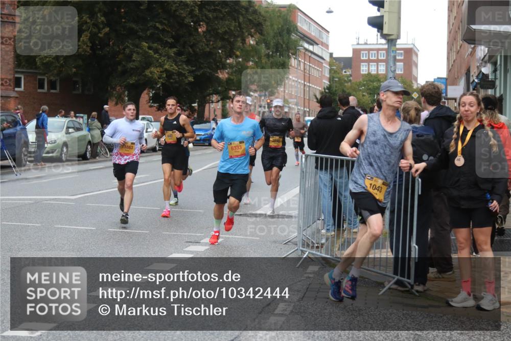 13.09.2026 - Kiel Lauf Markus Tischler http://msf.ph/oto/10342444 13.09.2026 11:30:35 Fleethörn 11863, 6333, 2890, 1043 meine-sportfotos.de