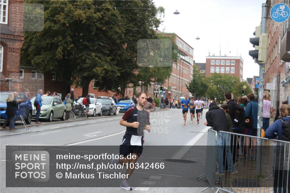 13.09.2026 - Kiel Lauf Markus Tischler http://msf.ph/oto/10342466 13.09.2026 11:30:39 Fleethörn 2008 meine-sportfotos.de
