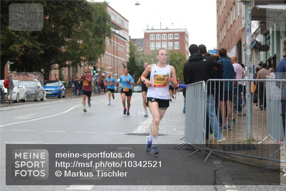 13.09.2026 - Kiel Lauf Markus Tischler http://msf.ph/oto/10342521 13.09.2026 11:31:06 Fleethörn 4954 meine-sportfotos.de