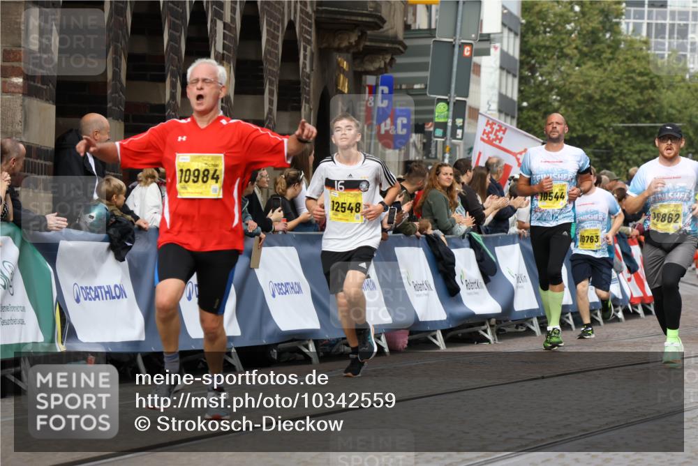 13.09.2026 - 21. swb-Marathon Bremen Strokosch-Dieckow http://msf.ph/oto/10342559 13.09.2026 10:51:32 Ziel 10381, 10471, 10515, 10808, 10887, 11339, 11503, 11537, 11801, 11973, 12051, 12133, 12552, 10162, 10281, 10348, 10467, 11273, 11542, 11733, 12329 meine-sportfotos.de