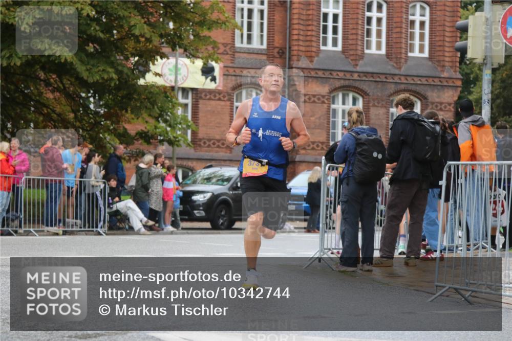 13.09.2026 - Kiel Lauf Markus Tischler http://msf.ph/oto/10342744 13.09.2026 11:32:55 Fleethörn 000, 375, 32 meine-sportfotos.de