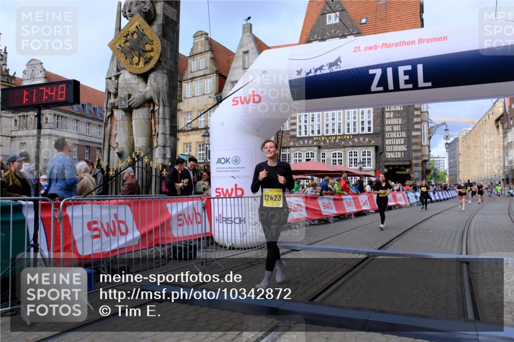 13.09.2026 - 21. swb-Marathon Bremen Tim E. http://msf.ph/oto/10342872 13.09.2026 11:13:05 Ziel 10354, 10483, 10743, 11657, 11671, 11832, 12234, 12423, 12497 meine-sportfotos.de