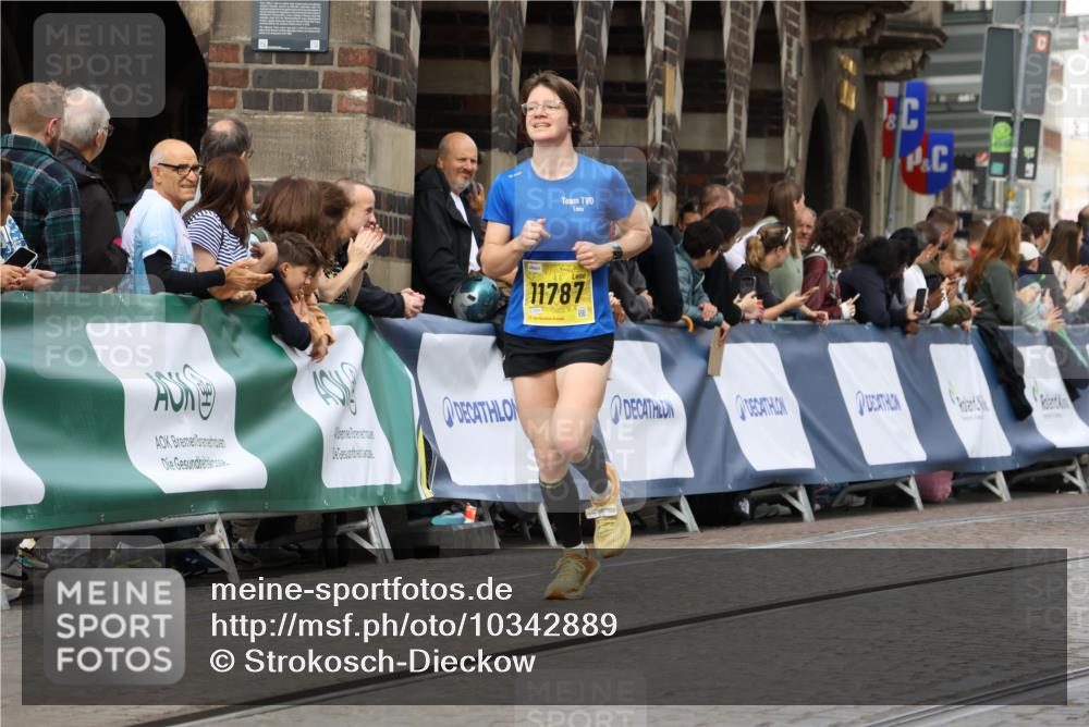 13.09.2026 - 21. swb-Marathon Bremen Strokosch-Dieckow http://msf.ph/oto/10342889 13.09.2026 10:51:41 Ziel 10334, 10381, 10471, 10515, 10544, 10763, 10825, 10862, 10887, 10984, 11145, 11503, 11801, 11973, 12051, 12133, 12424, 12548, 12552, 13631, 10162, 10183, 10281, 10467, 10641, 11273, 11277, 11542, 11685, 11733, 11777, 11784, 11962, 12349 meine-sportfotos.de