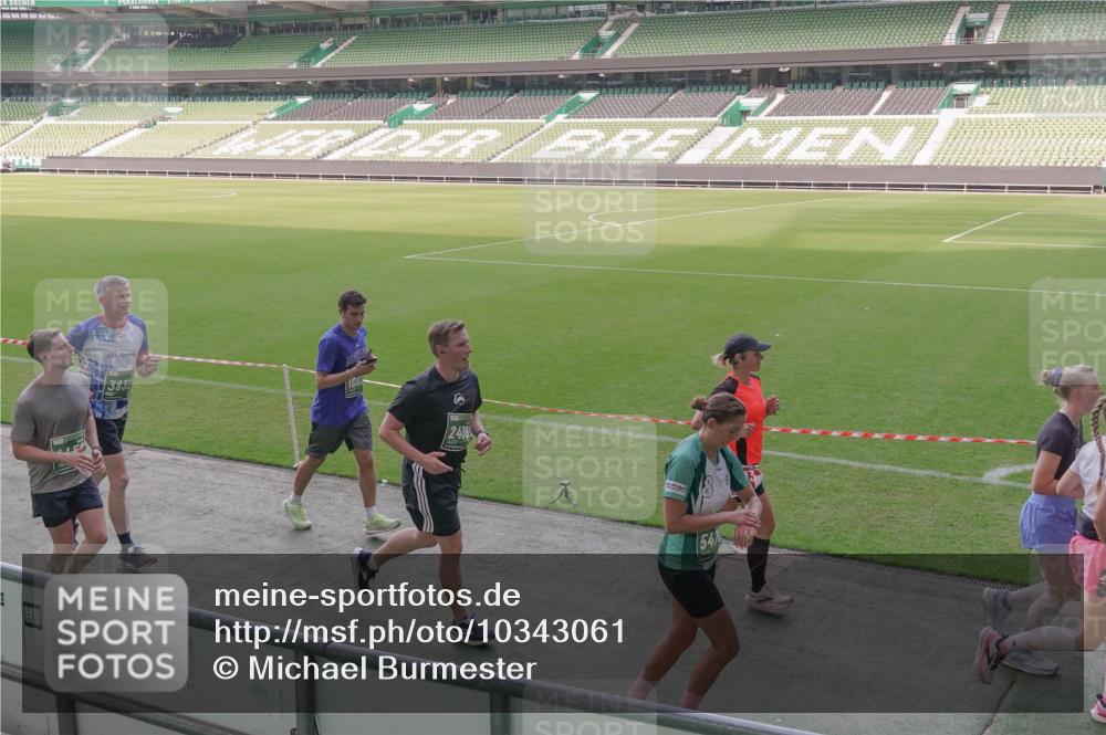 13.09.2026 - 21. swb-Marathon Bremen Michael Burmester http://msf.ph/oto/10343061 13.09.2026 13:27:08 Laufen im Stadion 186, 202, 357, 364, 390, 530, 597, 645, 726, 833, 888, 1077, 1283, 1412, 1473, 1487, 1530, 1608, 1618, 1700, 1744, 1769, 1828, 1961, 1984, 2236, 2273, 2309, 2382, 2384, 2388, 2404, 2428, 2502, 2507, 2508, 2542, 2558, 2576, 2582, 2592, 2656, 2675, 2725, 2748, 2817, 2875, 2876, 2923, 2965, 2970, 3045, 3047, 3050, 3062, 3073, 3084, 3097, 3172, 3184, 3219, 3359, 3433, 3540, 3592, 3629, 3756, 3851, 3885, 3907, 3978, 4457, 4660 meine-sportfotos.de