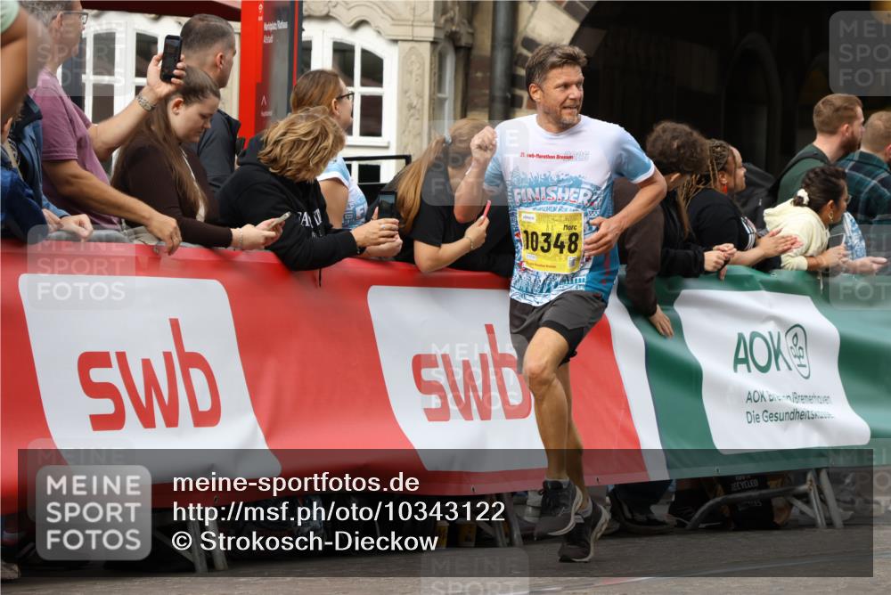 13.09.2026 - 21. swb-Marathon Bremen Strokosch-Dieckow http://msf.ph/oto/10343122 13.09.2026 10:51:51 Ziel 10334, 10381, 10544, 10763, 10825, 10862, 10984, 11145, 11787, 12329, 12424, 12548, 13631, 10218, 10588, 11277, 11285, 11376, 11487, 11555, 11784, 11869, 11877, 11962, 12349 meine-sportfotos.de