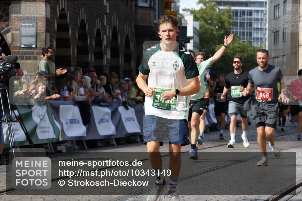 13.09.2026 - 21. swb-Marathon Bremen Strokosch-Dieckow http://msf.ph/oto/10343149 13.09.2026 13:27:20 Ziel 531, 946, 1493, 1494, 2089, 2454, 3076, 3302, 3510, 3527, 4121, 4327, 4397, 4563, 4919, 5689, 5937, 5943, 6314, 6455, 7027, 7072, 7246, 7317, 8303, 9150, 9511, 9551, 9854, 9878, 323, 593, 940, 1006, 1373, 1574, 2345, 2668, 3460, 3496, 3521, 5081, 5220, 5290, 5358, 5557, 5616, 6306, 7110 meine-sportfotos.de