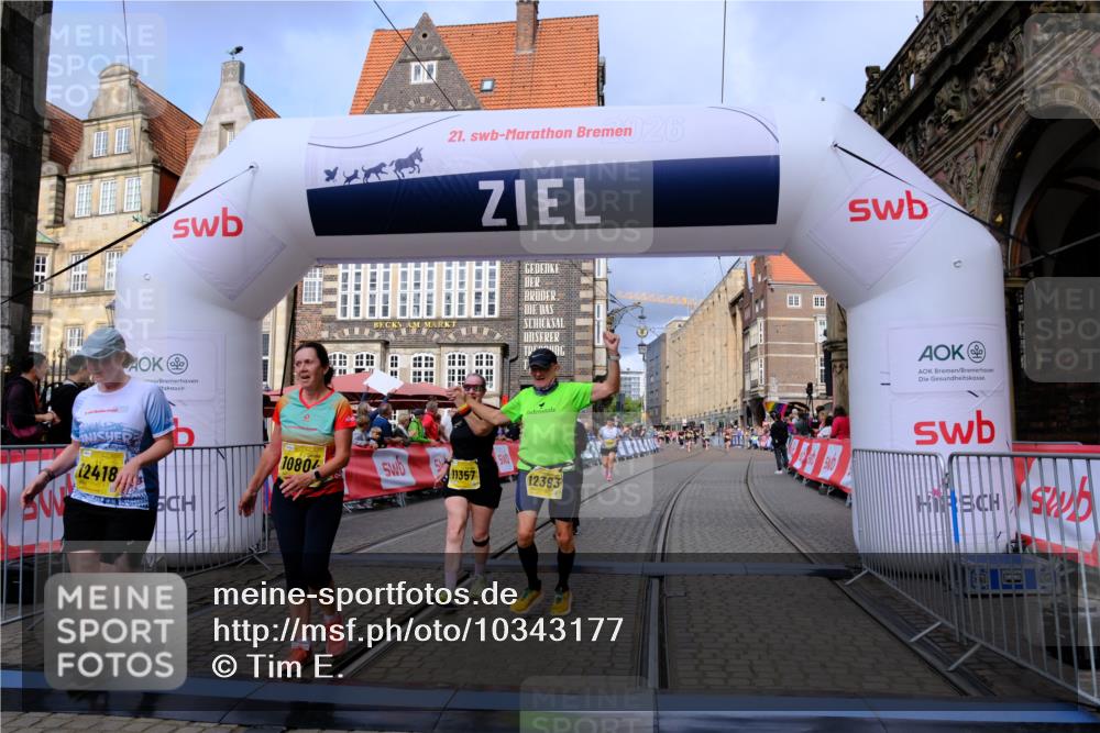 13.09.2026 - 21. swb-Marathon Bremen Tim E. http://msf.ph/oto/10343177 13.09.2026 11:13:23 Ziel 10804, 10893, 11048, 11357, 11606, 11627, 12050, 12060, 12393, 12418 meine-sportfotos.de
