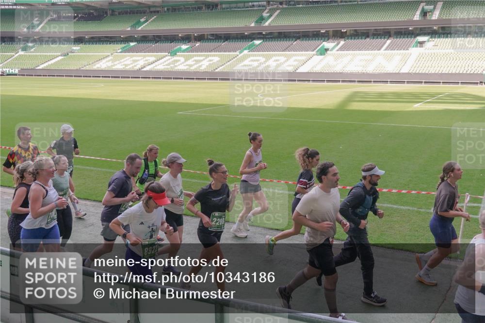 13.09.2026 - 21. swb-Marathon Bremen Michael Burmester http://msf.ph/oto/10343186 13.09.2026 13:27:22 Laufen im Stadion 111, 186, 202, 357, 364, 390, 478, 597, 726, 829, 833, 888, 925, 1077, 1220, 1283, 1412, 1473, 1496, 1530, 1608, 1618, 1700, 1769, 1958, 1961, 1984, 2236, 2273, 2309, 2382, 2384, 2388, 2404, 2428, 2502, 2507, 2508, 2542, 2558, 2576, 2582, 2592, 2656, 2675, 2725, 2748, 2817, 2875, 2876, 2923, 2965, 2970, 3045, 3047, 3050, 3073, 3084, 3184, 3219, 3359, 3433, 3540, 3592, 3629, 3756, 3851, 3885, 3907, 3978, 4457, 4660 meine-sportfotos.de
