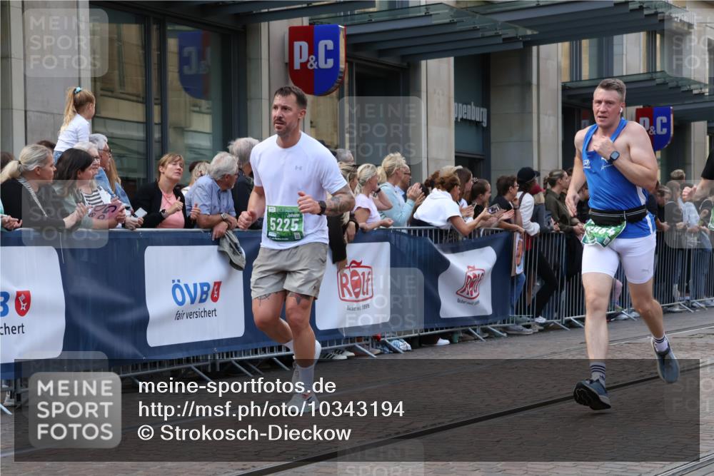 13.09.2026 - 21. swb-Marathon Bremen Strokosch-Dieckow http://msf.ph/oto/10343194 13.09.2026 13:28:42 Ziel 394, 430, 565, 687, 722, 725, 745, 936, 1014, 1274, 1688, 2070, 2223, 2276, 2378, 2851, 2891, 3419, 3444, 3665, 3938, 4590, 5225, 5267, 5531, 5691, 5865, 6099, 6817, 6937, 6955, 7134, 8984, 8985, 9562, 9661, 13174, 178, 210, 613, 1239, 1380, 1914, 2047, 2764, 2891, 3028, 3294, 3348, 3597, 4102, 4250, 4564, 5683, 6914, 6957, 7263, 7527, 8429, 8483, 8570, 8938, 9064, 9176, 9549, 13012 meine-sportfotos.de