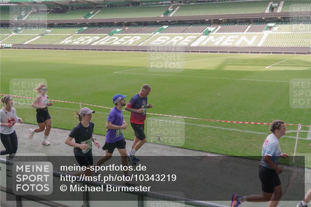 13.09.2026 - 21. swb-Marathon Bremen Michael Burmester http://msf.ph/oto/10343219 13.09.2026 13:27:28 Laufen im Stadion 111, 186, 202, 357, 364, 390, 478, 597, 726, 829, 833, 888, 925, 1077, 1220, 1412, 1473, 1496, 1608, 1618, 1700, 1769, 1958, 1961, 1984, 2236, 2273, 2309, 2388, 2404, 2428, 2502, 2507, 2508, 2542, 2558, 2576, 2582, 2592, 2656, 2675, 2725, 2748, 2817, 2875, 2876, 2923, 2965, 2970, 3045, 3047, 3050, 3073, 3084, 3184, 3219, 3359, 3433, 3540, 3592, 3629, 3756, 3851, 3885, 3907, 3978, 4457, 4660 meine-sportfotos.de